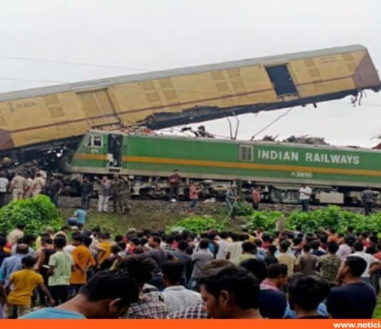 choque trenes India