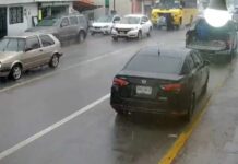 Niña muere aplastada por autobús México