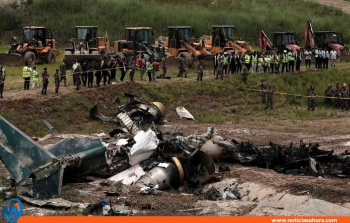 avión se estrella en Nepal