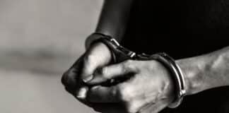 Detienen a hombre por abusar de su hija