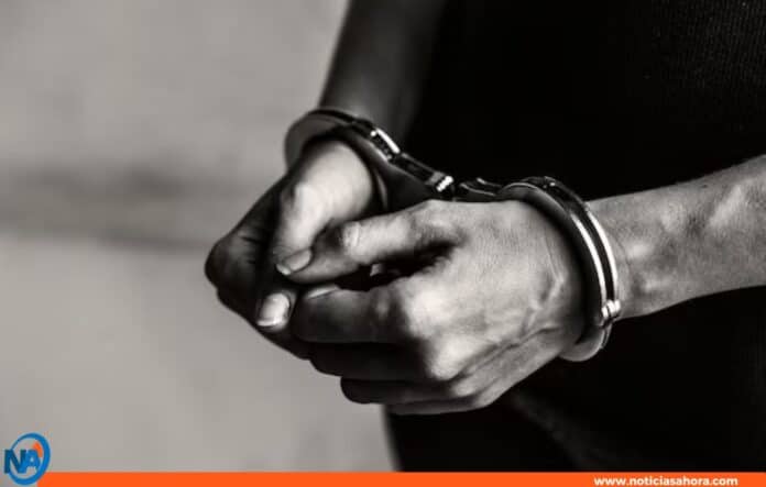 Detienen a hombre por abusar de su hija