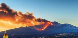 Volcán Etna erupción