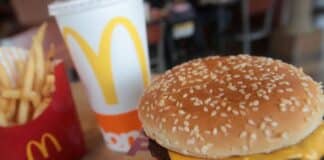 brote de E. coli en McDonald's