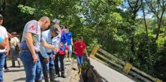 Colapso del Puente El Bongo