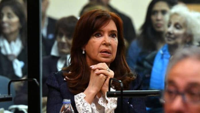 Expresidenta Cristina Fernández sentenciada seis años