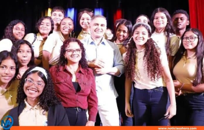 clase magistral “Construyendo un mundo de valores”