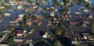 São Paulo anegada por lluvias torrenciales