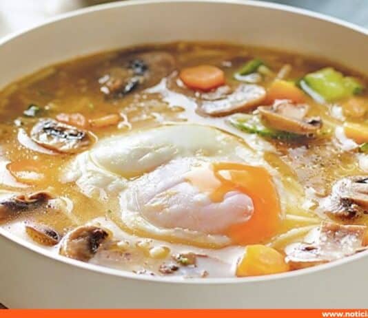 Sopa casera reconfortante