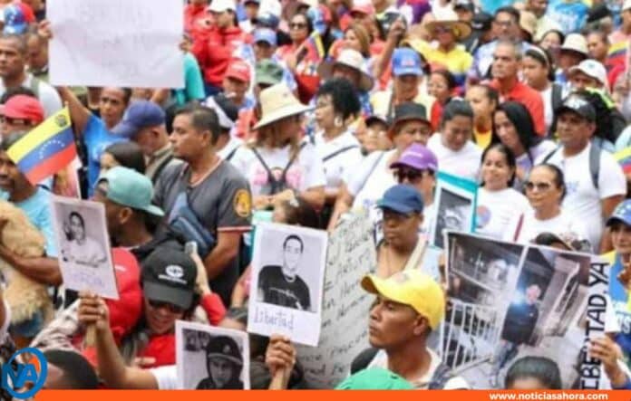 Venezuela marcha y recolectan firmas en apoyo a migrantes