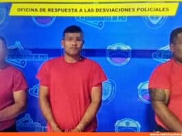 destitución funcionarios matraqueo