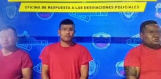 destitución funcionarios matraqueo