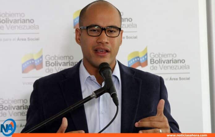 Entregan 5.000 lentes a maestros
