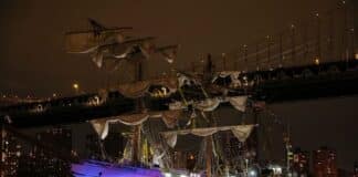 Colisión del Buque Cuauhtémoc deja muertos y heridos en el Puente de Brooklyn