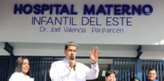 Maduro inaugura Hospital Materno Infantil en Petare