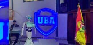Robot Humanoide educación en Venezuela
