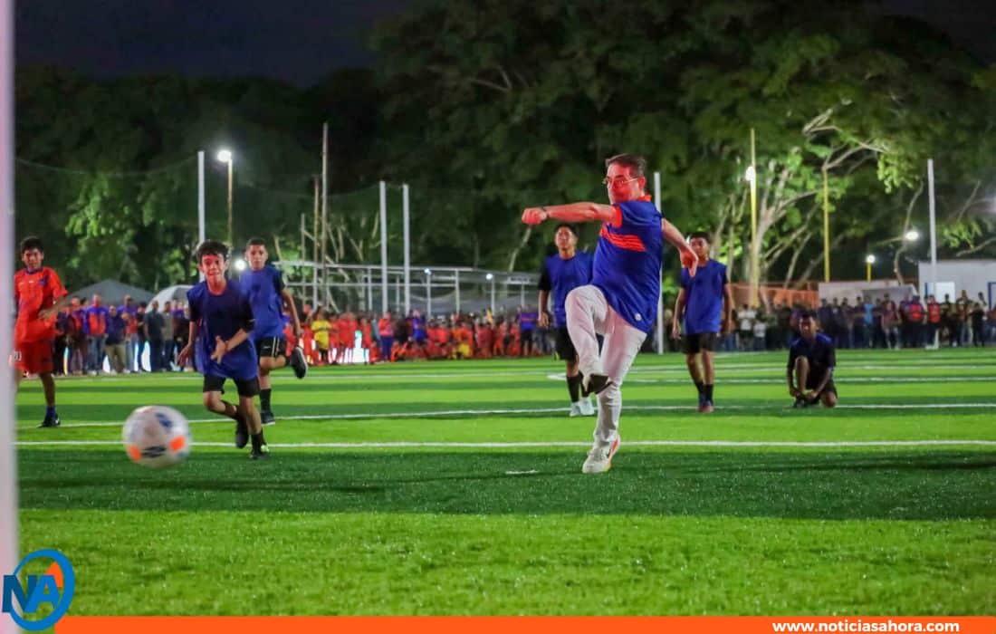 Complejo Deportivo La Viña.0