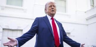 Trump prohíbe matrículas extranjeras en Harvard