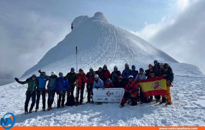 Montañistas con discapacidad conquistan el Pico Julio