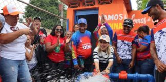 Alcaldesa Dina Castillo pozo de agua Lomas de Urdaneta I