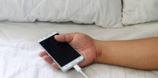 Joven pierde la vida descarga eléctrica de móvil