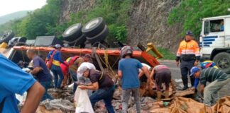 gandola refrescos volcó Cagua