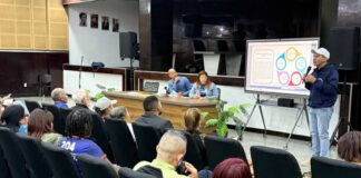 Alcaldía de Valencia mesa de trabajo voceros de 48 circuitos comunales