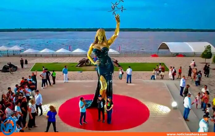 Barranquilla estatua Sofía Vergara