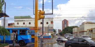 Doble accidente en Maracay deja cuatro heridos
