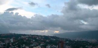 Cielo parcialmente nublado este jueves