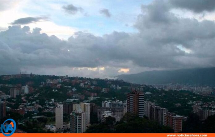 Cielo parcialmente nublado este jueves