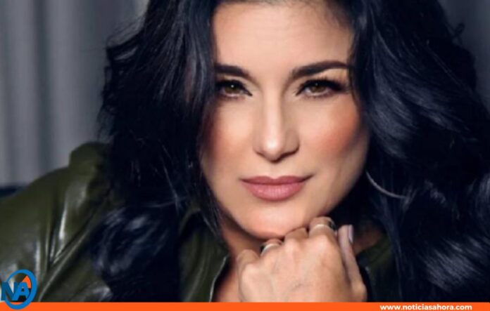 Karina canta pacientes Oncológicos en Caracas