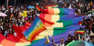 Puerto Rico prohíbe terapias hormonal trans jóvenes
