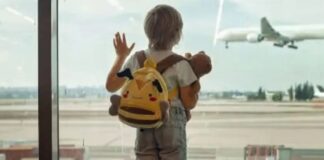 Padres abandonan hijo aeropuerto España
