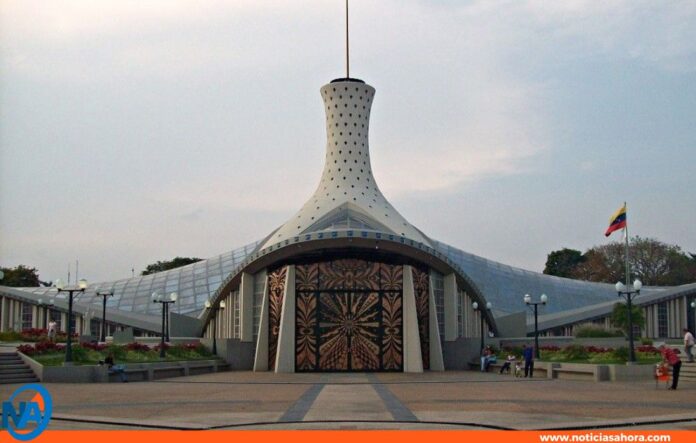 Delincuente profana Catedral de Barquisimeto Delincuente profana Catedral de Barquisimeto
