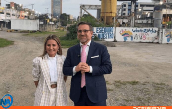 Lacava y Dina Castillo