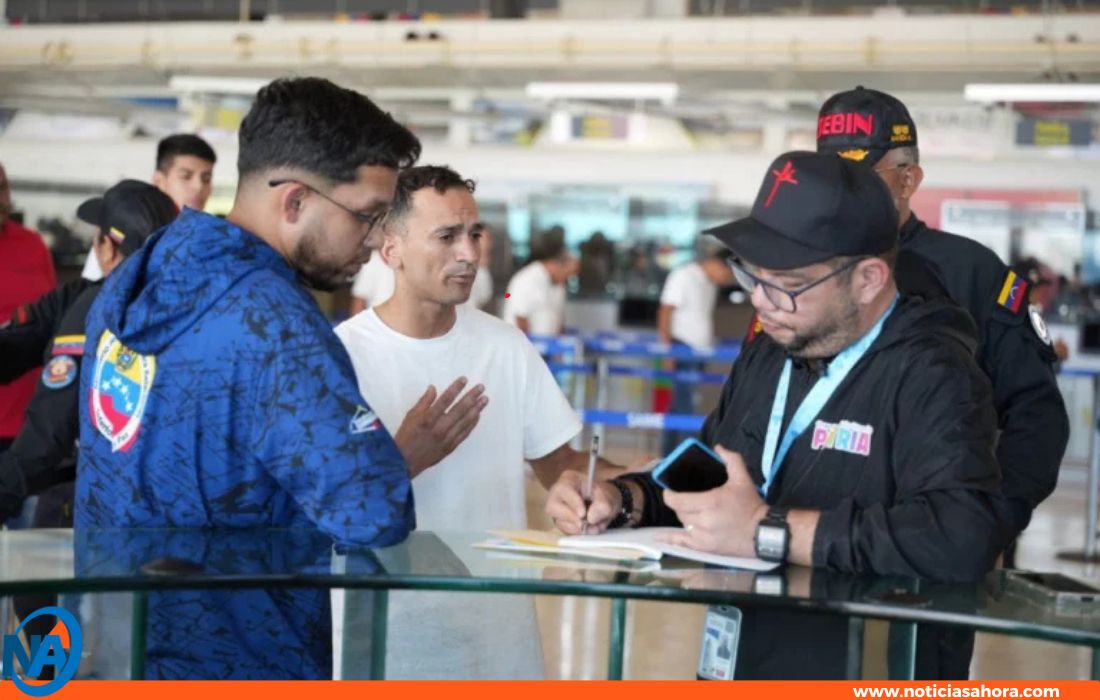 Regresan a Venezuela 110 connacionales ,0