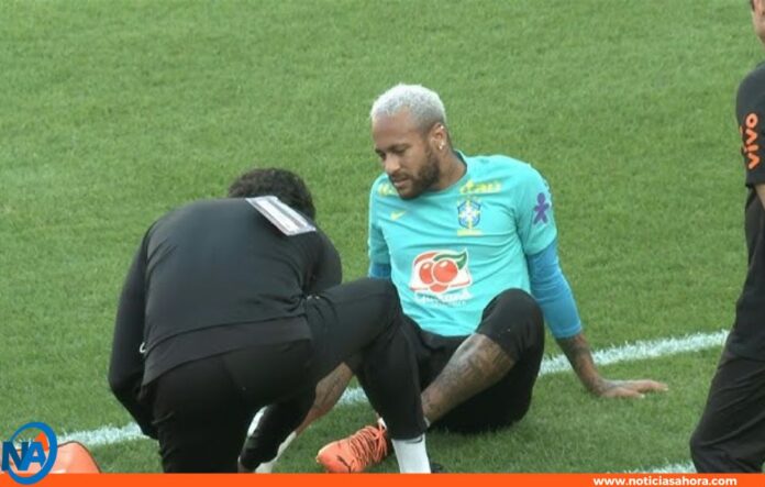 Neymar se lesiona Neymar se lesiona