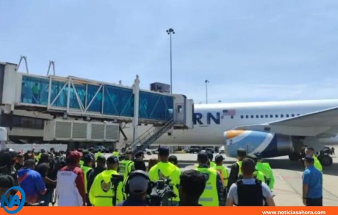 Vuelven a casa 200 venezolanos desde EE.UU. Vuelven a casa 200 venezolanos desde EE.UU.