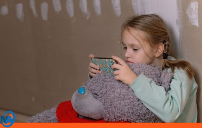 Protege a tus Hijos del uso de Redes Sociales Protege a tus Hijos del uso de Redes Sociales