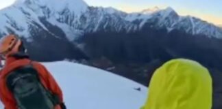 China turista cae al intentar tomar foto