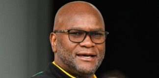 embajador Sudáfrica sin vida