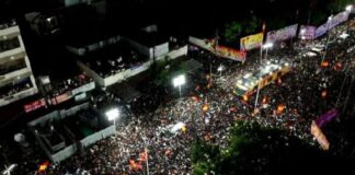estampida mitin político India