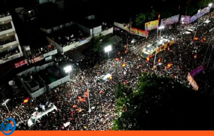 estampida mitin político India