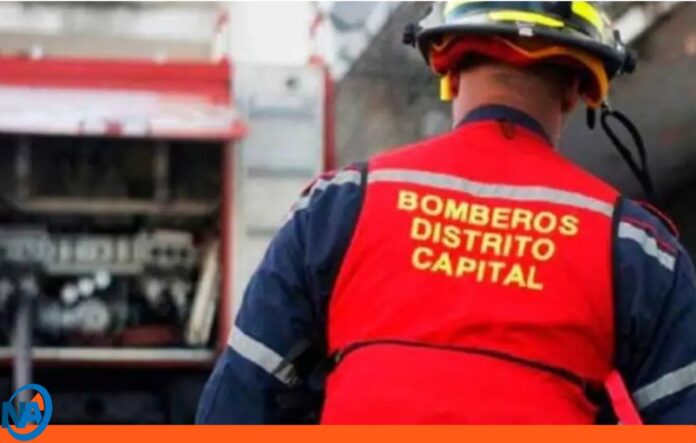 Hombre tercera edad se Lanza rieles Metro Dos Caminos