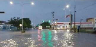 Lluvias intensa dejan calles en Punto Fijo