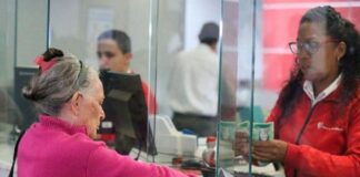 Pensionados pago primer mes de aguinaldos
