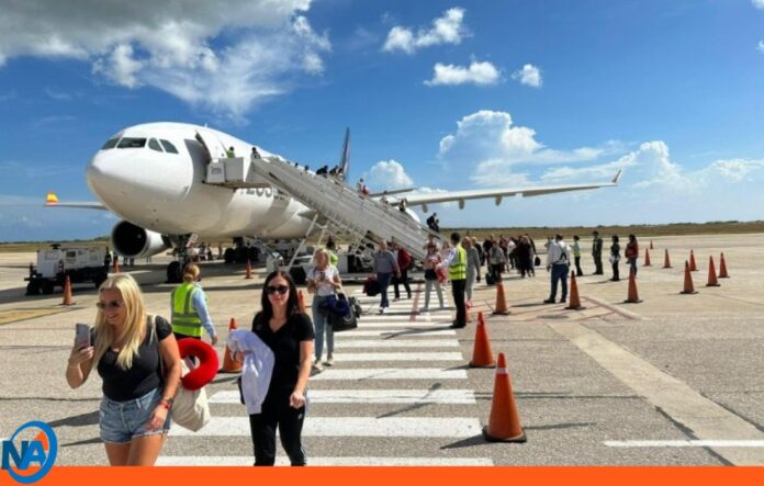 Margarita y recibe turistas Ruso