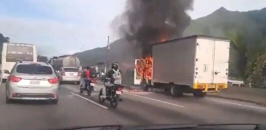 incendio camión AGMA