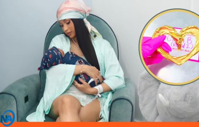 Cardi B cordón umbilical