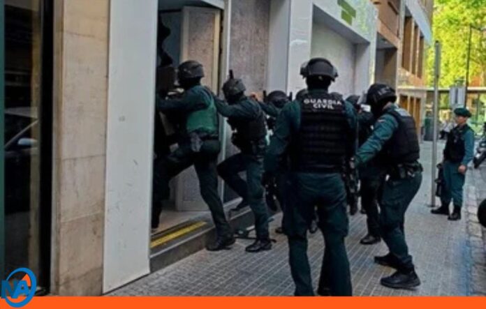 Siete detenidos y víctimas liberadas en España